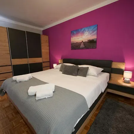 P&c Two-bedroom Sea View With Balcony, Free Public Parking Area Zára