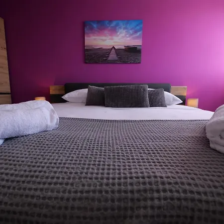 P&c Two-bedroom Sea View With Balcony, Free Public Parking Area Apartman *