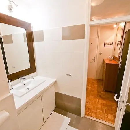 P&c Two-bedroom Sea View With Balcony, Free Public Parking Area Apartament Zadar