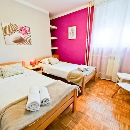 Apartament P&c Two-bedroom Sea View With Balcony, Free Public Parking Area