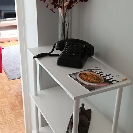 P&c Two-bedroom Sea View With Balcony, Free Public Parking Area *