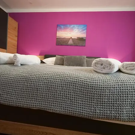 P&c Two-bedroom Sea View With Balcony, Free Public Parking Area