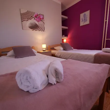 P&c Two-bedroom Sea View With Balcony, Free Public Parking Area Zadar