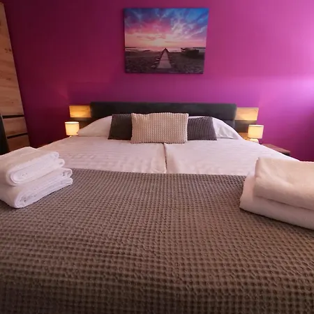 アパート P&c Two-bedroom With Balcony, Near Old Town, Free Public Parking Area ザダル